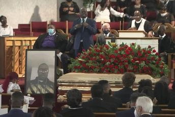 Hiljade se oprostile od Džordža Flojda, sahrana u krugu porodice Hiljade se oprostile od Džordža Flojda, sahrana u krugu porodice