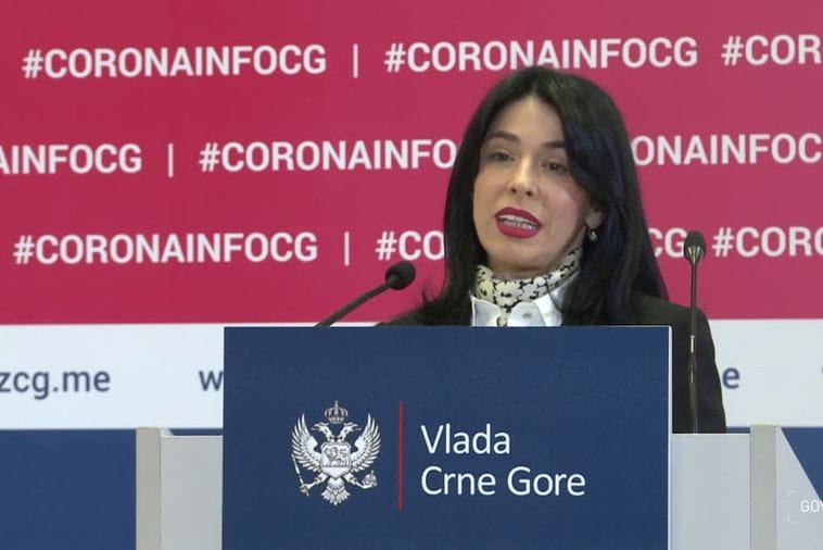 Bojanić Lalović: Nastavnici smatraju da treba pomjeriti prvo tromjesečje Bojanić Lalović: Nastavnici smatraju da treba pomjeriti prvo tromjesečje