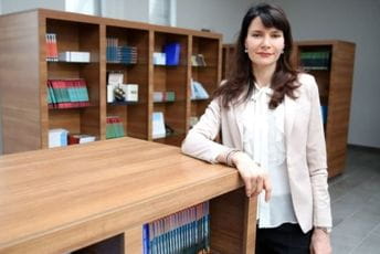 Univerzitet Crne Gore prihodovao iz projektnih aktivnosti preko tri i po miliona eura u prethodnoj godini iz EU fondova Univerzitet Crne Gore prihodovao iz projektnih aktivnosti preko tri i po miliona eura u prethodnoj godini iz EU fondova