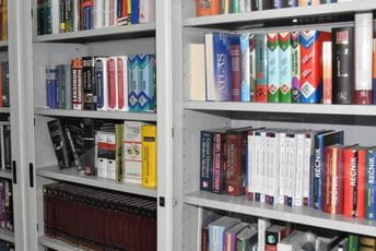 Više od 1200 novih naslova u Centralnoj univerzitetskoj biblioteci Više od 1200 novih naslova u Centralnoj univerzitetskoj biblioteci