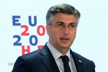 Plenković: Naredne sedmice u Sarajevu predstavnici EU i SAD, svi su svjesni napetosti Plenković: Naredne sedmice u Sarajevu predstavnici EU i SAD, svi su svjesni napetosti