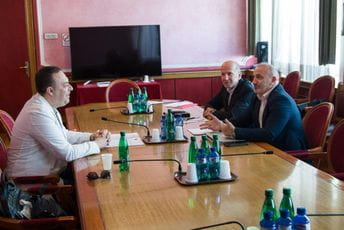 Otvara se Kontakt centar za primjedbe na rad policije Otvara se Kontakt centar za primjedbe na rad policije