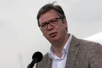 Vučić o špekulacijama da ima koronavirus: Neće grom u koprive Vučić o špekulacijama da ima koronavirus: Neće grom u koprive