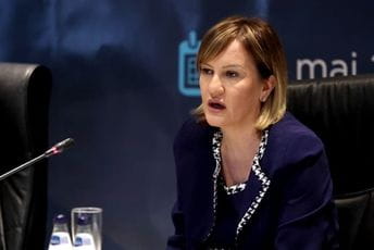 Laković Drašković: Vlada bez autoriteta misli da na brzinu i prečicama može prevariti EU Laković Drašković: Vlada bez autoriteta misli da na brzinu i prečicama može prevariti EU