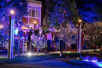 Otvorena sezona ljetnje bašte kultnog restorana „13. jul“ Otvorena sezona ljetnje bašte kultnog restorana „13. jul“