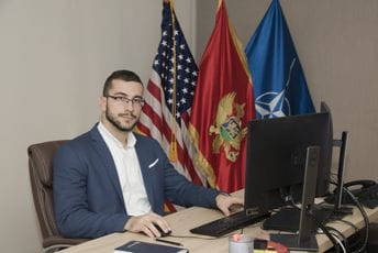 Infodemija: Društvene mreže lažnim vijestima kroje javno mnjenje Milan Jovanović