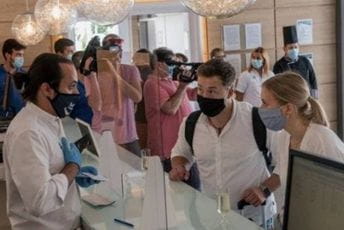 U Španiju stigli prvi turisti nakon tri mjeseca U Španiju stigli prvi turisti nakon tri mjeseca