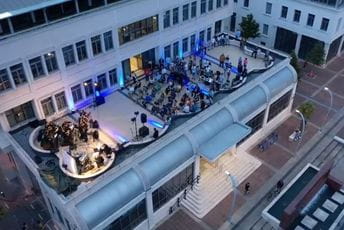 Big Bend na terasi glavnog grada održao koncert Big Bend na terasi glavnog grada održao koncert