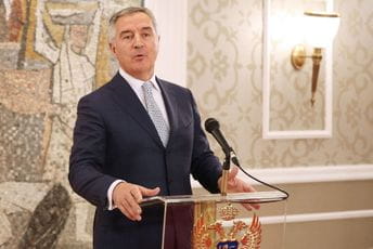 Postignut je dogovor u pogledu izlaska iz problema opoziva jednog broja ambasadora Postignut je dogovor u pogledu izlaska iz problema opoziva jednog broja ambasadora