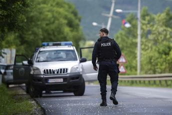 Kosovo: Policija uhapsila osumnjičenog za napad na novinare na sjeveru zemlje Kosovo: Policija uhapsila osumnjičenog za napad na novinare na sjeveru zemlje