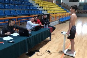 Profesori Univerziteta Crne Gore testirali pionirsku i juniorsku košarkašku reprezentaciju Crne Gore u Kolašinu Profesori Univerziteta Crne Gore testirali pionirsku i juniorsku košarkašku reprezentaciju Crne Gore u Kolašinu