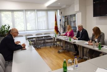 Poljska traži otvaranje granica za njene turiste Poljska traži otvaranje granica za njene turiste