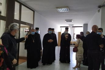 Suđenje Joanikiju i sveštenicima odgođeno za 16. jul, sudija pitao za imovinu