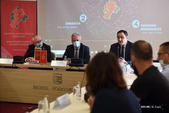 Poslodavci da zapošljavaju domaće radnike Poslodavci da zapošljavaju domaće radnike