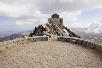 „Beli orao“ u odbrani srpstva „Beli orao“ u odbrani srpstva