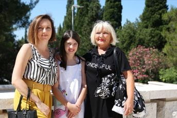 Zrelost donosi prijateljstvo između majke i kćerke Zrelost donosi prijateljstvo između majke i kćerke