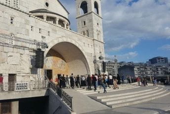 MCP: Privremeno odlažemo molebane i litije MCP: Privremeno odlažemo molebane i litije