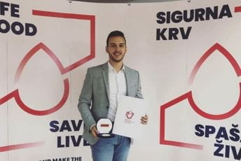 Studenti Medicinskog fakulteta dobili priznanje za humanost Studenti Medicinskog fakulteta dobili priznanje za humanost