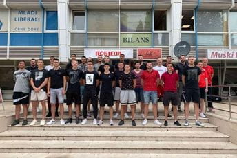 Seniori i mladi reprezentativci na okupu u Tivtu Seniori i mladi reprezentativci na okupu u Tivtu