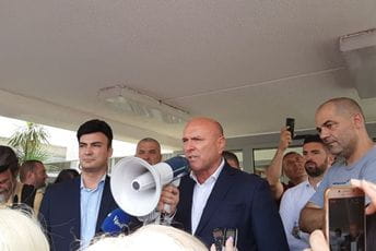 Scena između crkava Scena između crkava