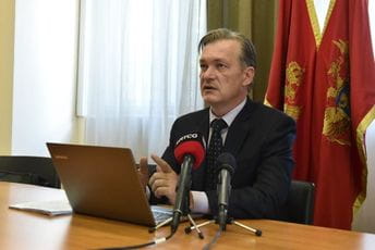 Bulatović:U Opštini Budva vidna politička zapošljavanja i opstrukcije u procesu rada Bulatović:U Opštini Budva vidna politička zapošljavanja i opstrukcije u procesu rada