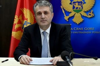 Nuhodžić: Crna Gora će djelovanjem institucija snažno i odlučno spriječiti svaki pokušaj nasilja Nuhodžić: Crna Gora će djelovanjem institucija snažno i odlučno spriječiti svaki pokušaj nasilja