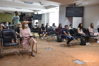 Pobjednicima konkursa „Ja sam Evropa“ uručene nagrade Pobjednicima konkursa „Ja sam Evropa“ uručene nagrade