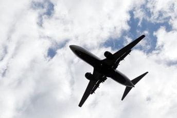 Nepal: Nestao avion sa 22 putnika i člana posade Nepal: Nestao avion sa 22 putnika i člana posade