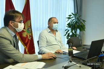 Simović: Moramo biti odgovorniji prema resursima i ubrzati razvoj od kojeg će svi imati koristi Simović: Moramo biti odgovorniji prema resursima i ubrzati razvoj od kojeg će svi imati koristi