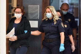 Smiljani Srnec 15 godina zatvora za ubistvo sestre Smiljani Srnec 15 godina zatvora za ubistvo sestre