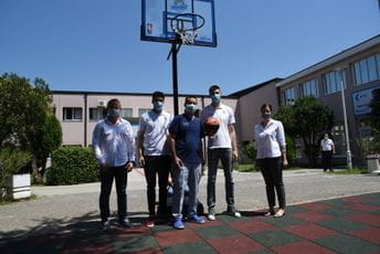 Budućnost VOLI donirala koš Institutu za bolesti djece Budućnost VOLI donirala koš Institutu za bolesti djece