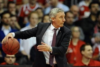 Pešić više nije trener Barselone Pešić više nije trener Barselone