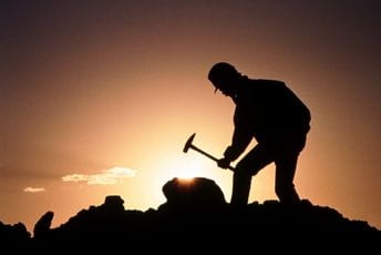 Upoznajte najvećeg neradnika na svijetu koji je 35 godina bio na bolovanju Upoznajte najvećeg neradnika na svijetu koji je 35 godina bio na bolovanju