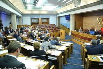 Opozicija ima još vremena da predloži kandidate u odbor koji će pratiti medije Opozicija ima još vremena da predloži kandidate u odbor koji će pratiti medije