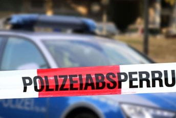 Njemačka: Uhapšen nakon što je ubio suprugu u prevozu Njemačka: Uhapšen nakon što je ubio suprugu u prevozu