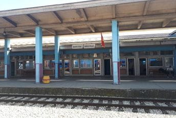 Bijelo Polje: Maloljetnik teško povrijeđen od strujnog udara Bijelo Polje: Maloljetnik teško povrijeđen od strujnog udara