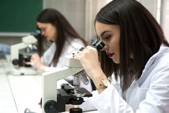 Na Medicinskom fakultetu 48 slobodnih mjesta na Medicini i 17 na Stomatologiji Na Medicinskom fakultetu 48 slobodnih mjesta na Medicini i 17 na Stomatologiji