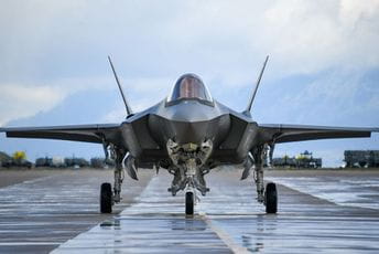 Amerika prodaje Japanu 105 nevidljivih aviona