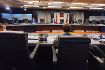 NKT: Ublažene mjere u Sjevernom regionu, dozvoljena živa muzika u restoranima, stroga kontrola nošenja maski i poštovanja distance NKT: Ublažene mjere u Sjevernom regionu, dozvoljena živa muzika u restoranima, stroga kontrola nošenja maski i poštovanja distance