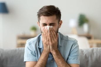 Pacijenti poslije izliječenja od korone pate od umora i teško dišu Pacijenti poslije izliječenja od korone pate od umora i teško dišu