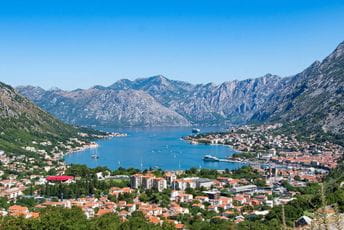 Kotor: Udarao dječaka nogama i rukama, tražio da ga ostali snimaju za Snap Chat