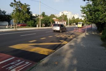 Božović: Izgradnjom biciklističe staze u Ulici 27. marta stvoreno usko grlo Ulica 27. marta