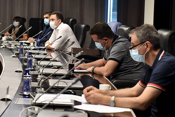 NKT poziva građane PG da se sa posebnom pažnjom odnose prema porastu broja infekcija u Glavnom gradu NKT poziva građane PG da se sa posebnom pažnjom odnose prema porastu broja infekcija u Glavnom gradu