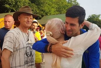 Đokoviću poklonili plac na Palama, upoznao i Hanku Paldum Đokoviću poklonili plac na Palama, upoznao i Hanku Paldum