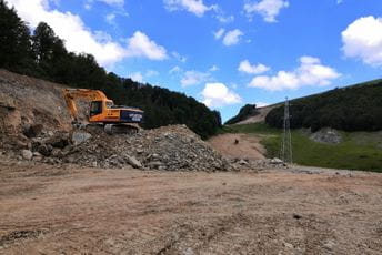 Kolašin 1600 dobija novih šest kilometara ski staza Kolašin 1600 dobija novih šest kilometara ski staza