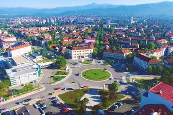 Opština Nikšić uputila dopis IJZ, traže da se propišu uslovi za rad bazara i klizališta