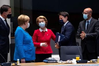 U 6 ujutro završili maratonski pregovori, EU lideri idu na spavanje U 6 ujutro završili maratonski pregovori, EU lideri idu na spavanje