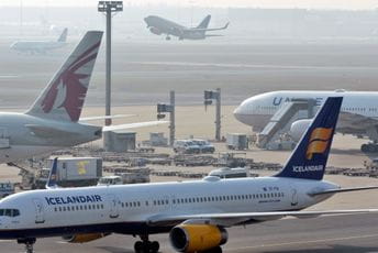 Otpustili stjuardese i stjuarde, putnike će u avionima služiti piloti Otpustili stjuardese i stjuarde, putnike će u avionima služiti piloti