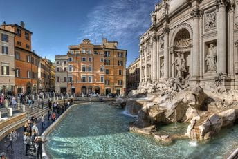 Rim razmatra ograničenje pristupa čuvenoj Fontani di Trevi Rim razmatra ograničenje pristupa čuvenoj Fontani di Trevi