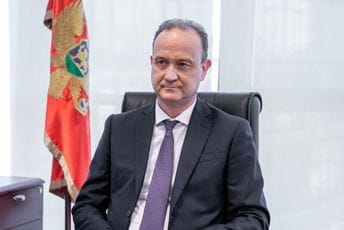 Isplaćeno oko 130 hiljada subvencija zarada za april i maj Isplaćeno oko 130 hiljada subvencija zarada za april i maj